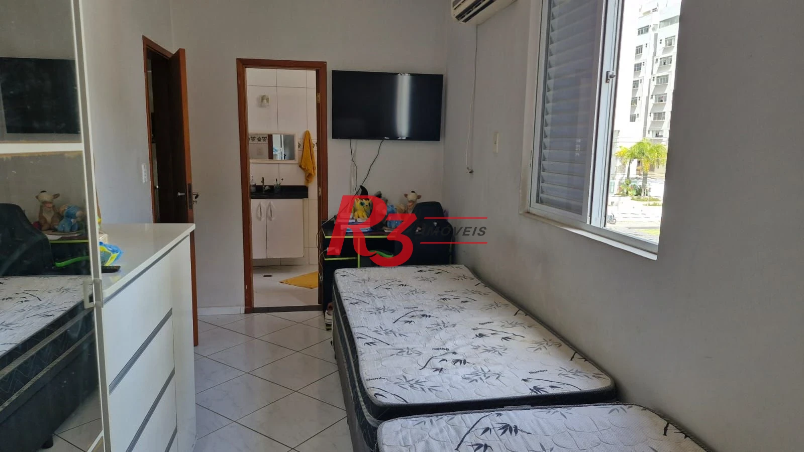 Casa com 4 dormitórios à venda, 231 m² por R$ 1.490.000,00 - Marapé - Santos/SP