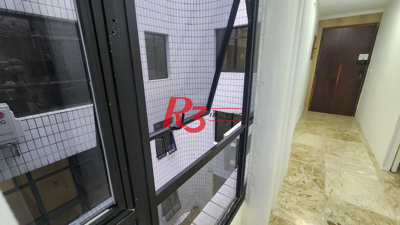 Sala à venda, 45 m² por R$ 300.000,00 - Encruzilhada - Santos/SP