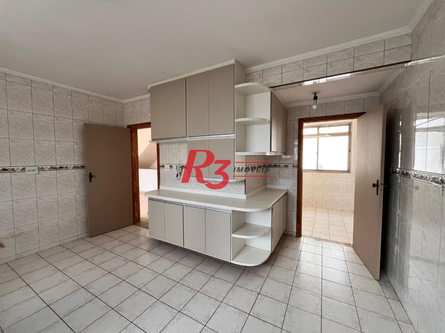 Casa com 3 dormitórios à venda, 225 m² por R$ 2.100.000,00 - Ponta da Praia - Santos/SP