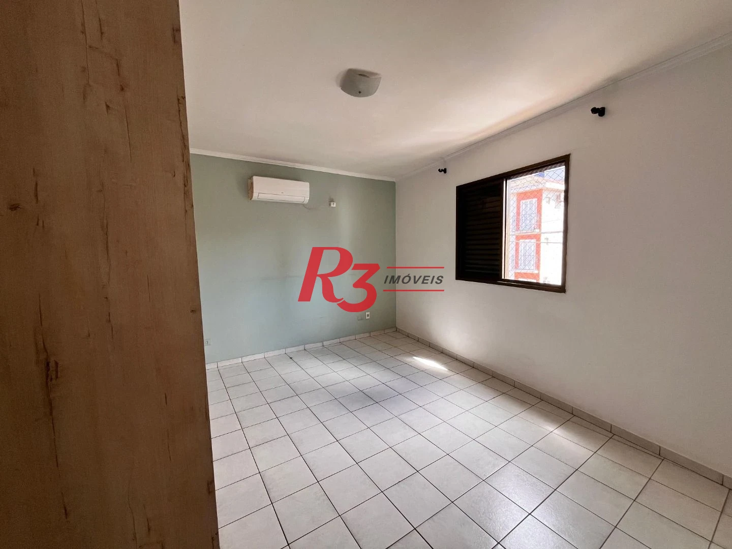 Casa com 3 dormitórios à venda, 225 m² por R$ 2.100.000,00 - Ponta da Praia - Santos/SP