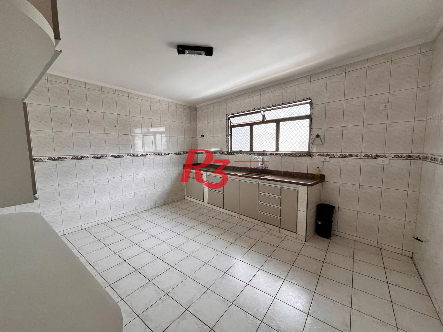 Casa com 3 dormitórios à venda, 225 m² por R$ 2.100.000,00 - Ponta da Praia - Santos/SP