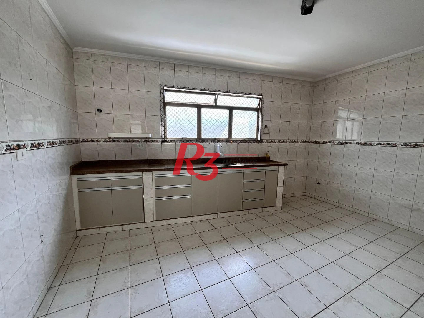 Casa com 3 dormitórios à venda, 225 m² por R$ 2.100.000,00 - Ponta da Praia - Santos/SP