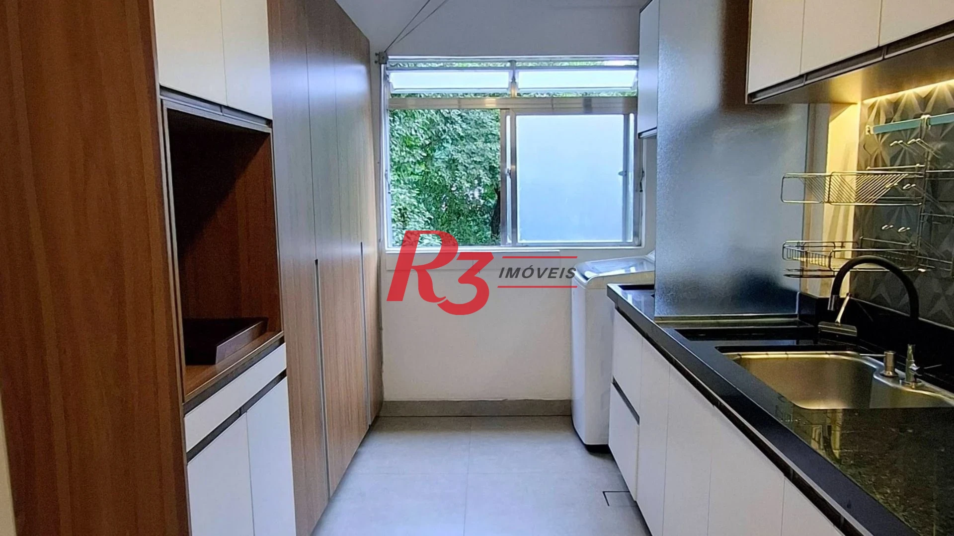 Apartamento com 3 dormitórios à venda, 108 m² por R$ 862.000,00 - Embaré - Santos/SP