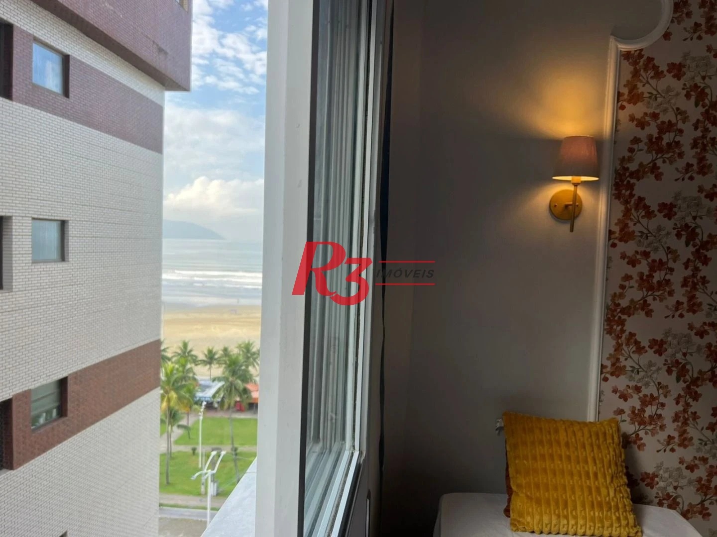 Apartamento à venda, 66 m² por R$ 380.000,00 - Itararé - São Vicente/SP