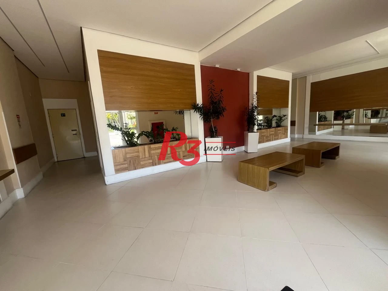 Apartamento com 3 dormitórios à venda, 98 m² por R$ 740.000,00 - Vila Santo Antônio - Guarujá/SP
