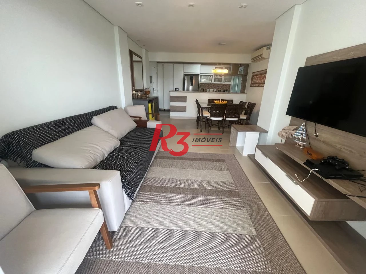 Apartamento com 3 dormitórios à venda, 98 m² por R$ 740.000,00 - Vila Santo Antônio - Guarujá/SP