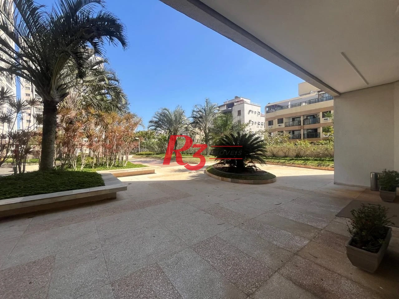 Apartamento com 3 dormitórios à venda, 98 m² por R$ 740.000,00 - Vila Santo Antônio - Guarujá/SP