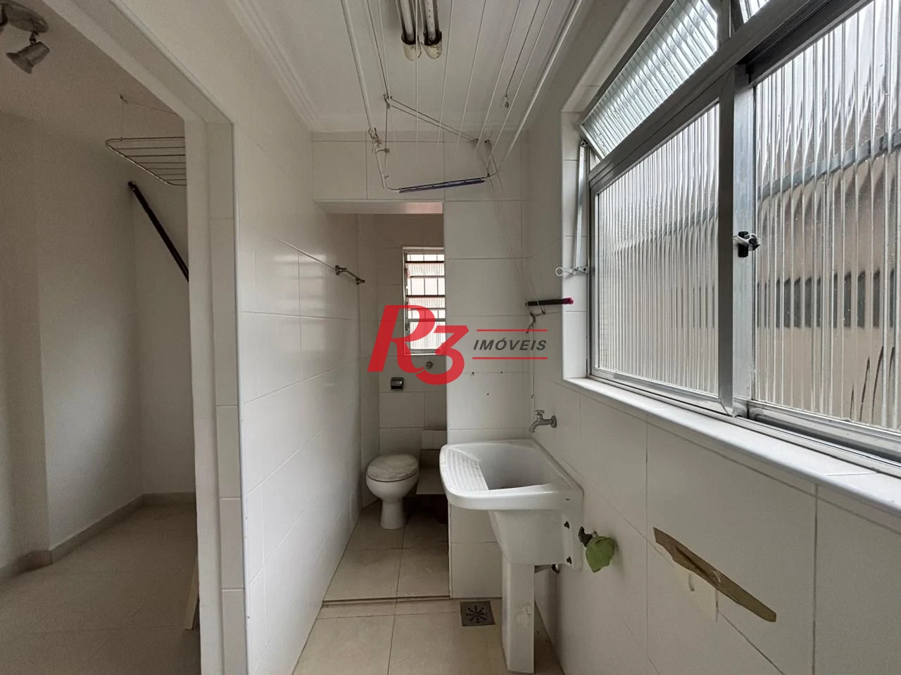 Apartamento com 2 dormitórios à venda, 90 m² por R$ 600.000,00 - Gonzaga - Santos/SP