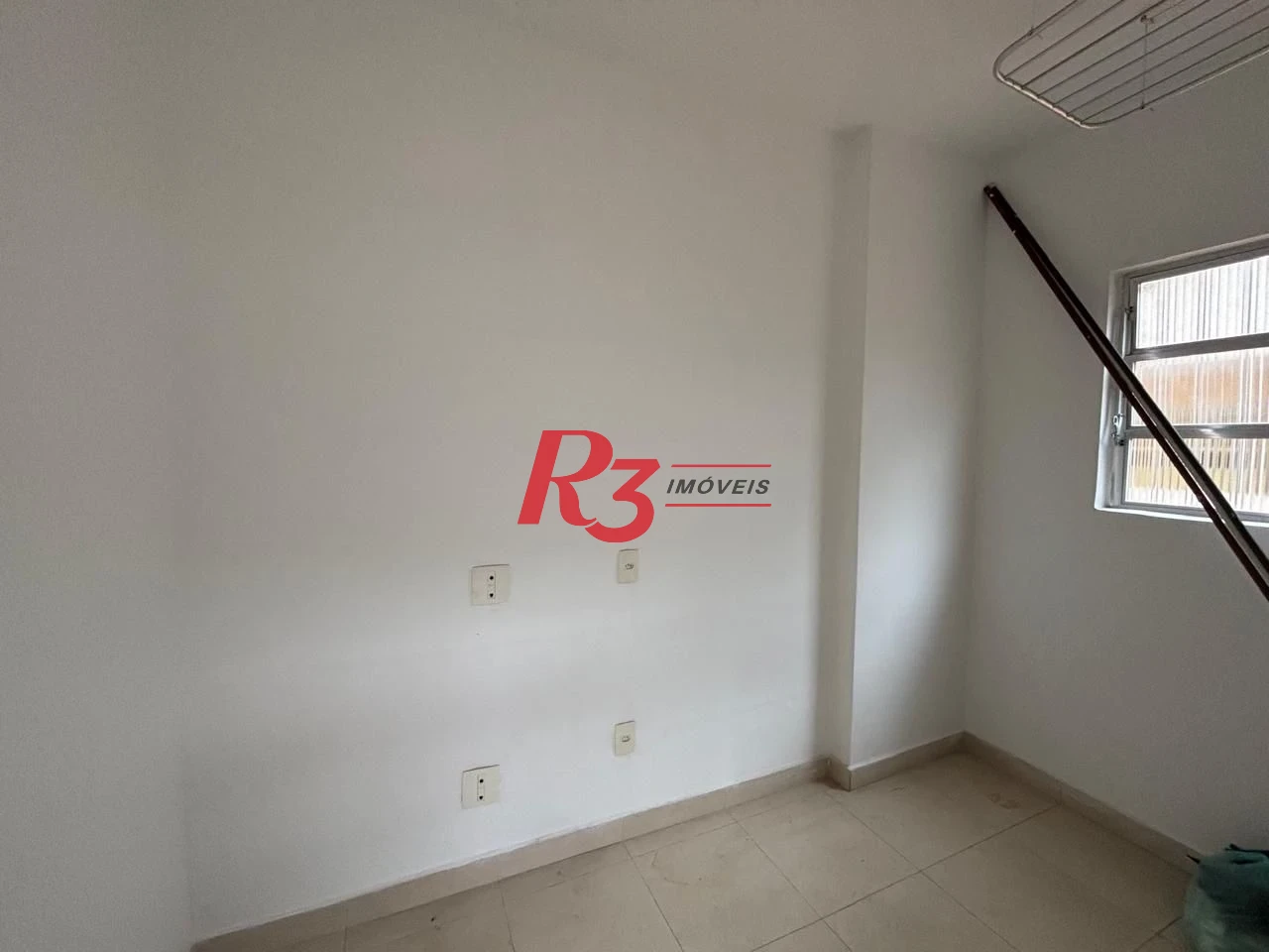 Apartamento com 2 dormitórios à venda, 90 m² por R$ 600.000,00 - Gonzaga - Santos/SP