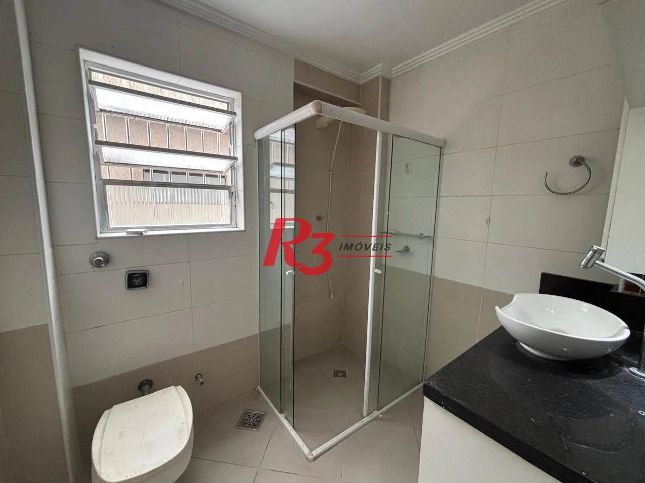 Apartamento com 2 dormitórios à venda, 90 m² por R$ 600.000,00 - Gonzaga - Santos/SP