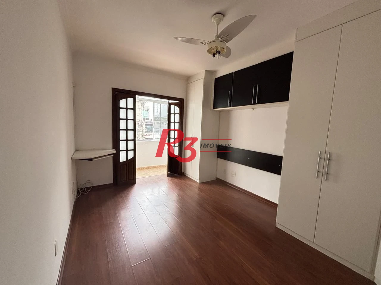 Apartamento com 2 dormitórios à venda, 90 m² por R$ 600.000,00 - Gonzaga - Santos/SP