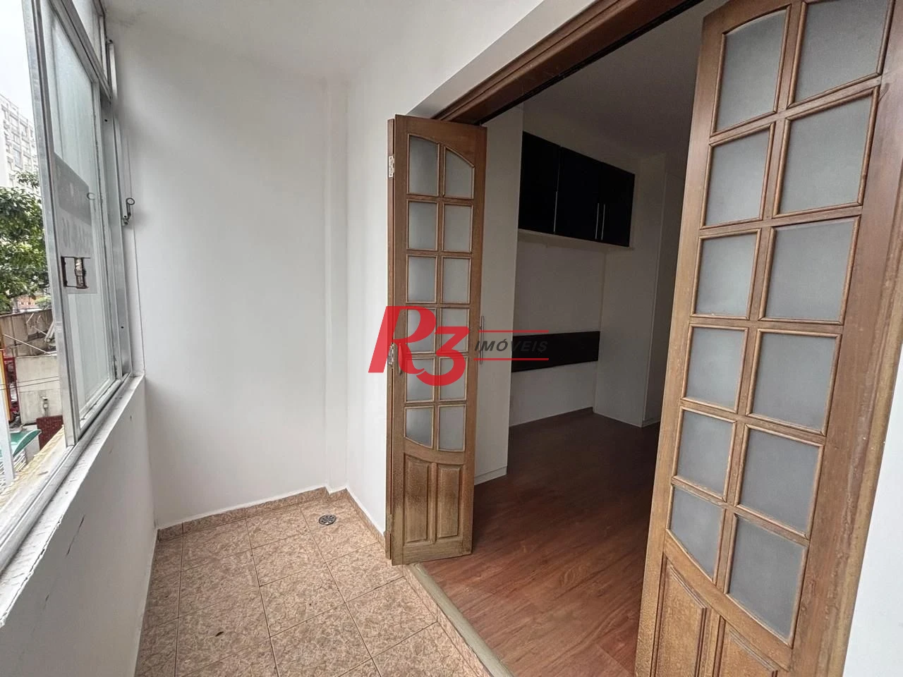 Apartamento com 2 dormitórios à venda, 90 m² por R$ 600.000,00 - Gonzaga - Santos/SP