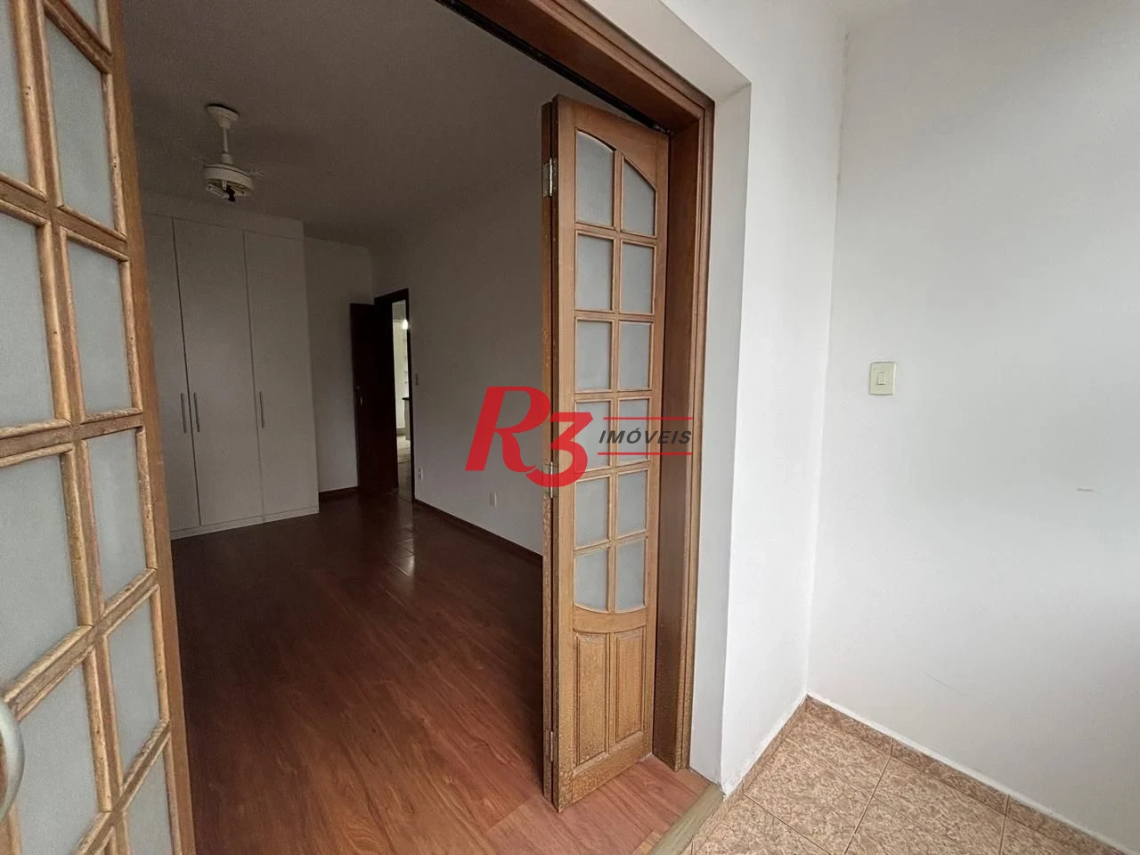 Apartamento com 2 dormitórios à venda, 90 m² por R$ 600.000,00 - Gonzaga - Santos/SP