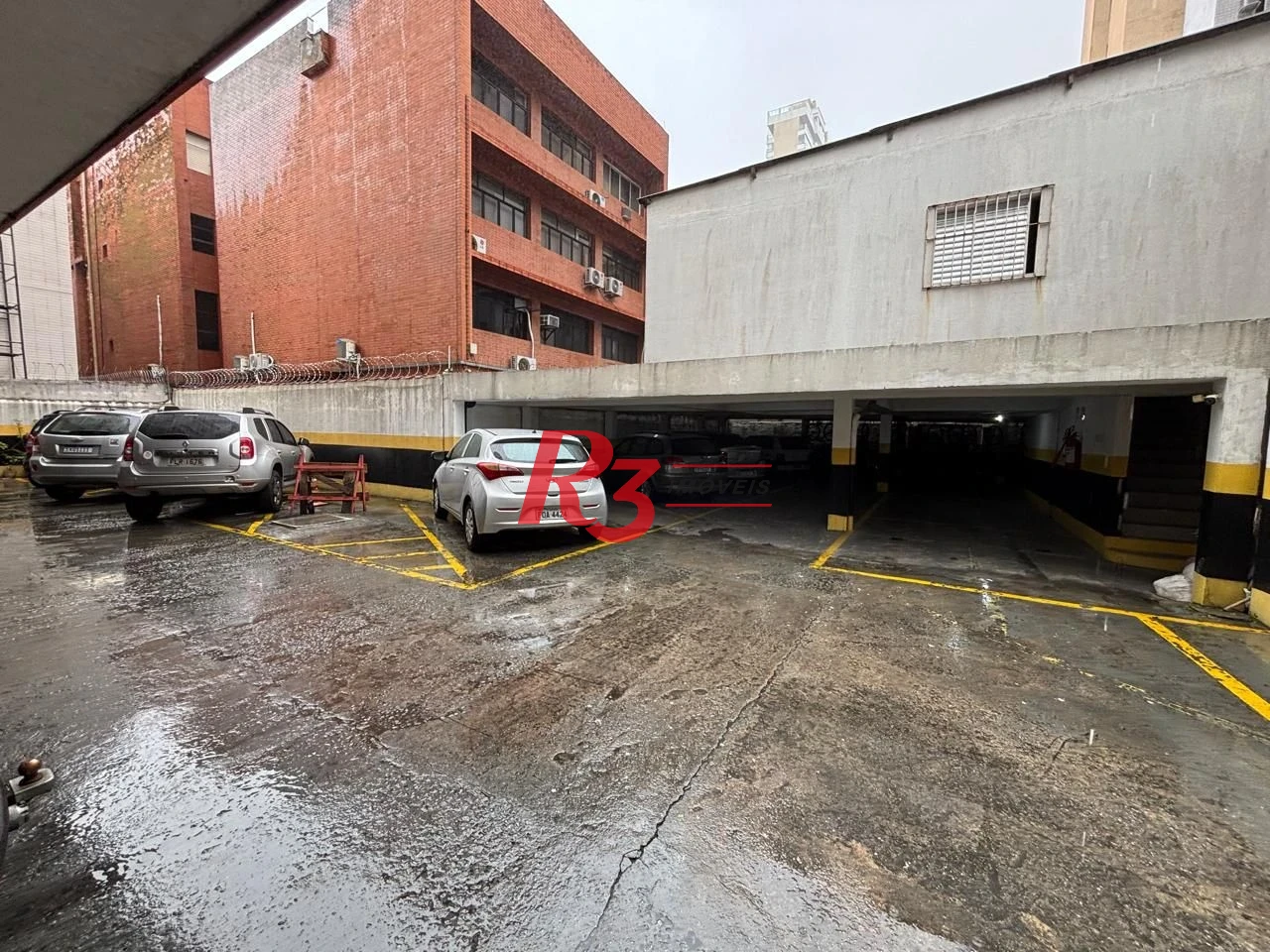 Apartamento com 2 dormitórios à venda, 90 m² por R$ 600.000,00 - Gonzaga - Santos/SP