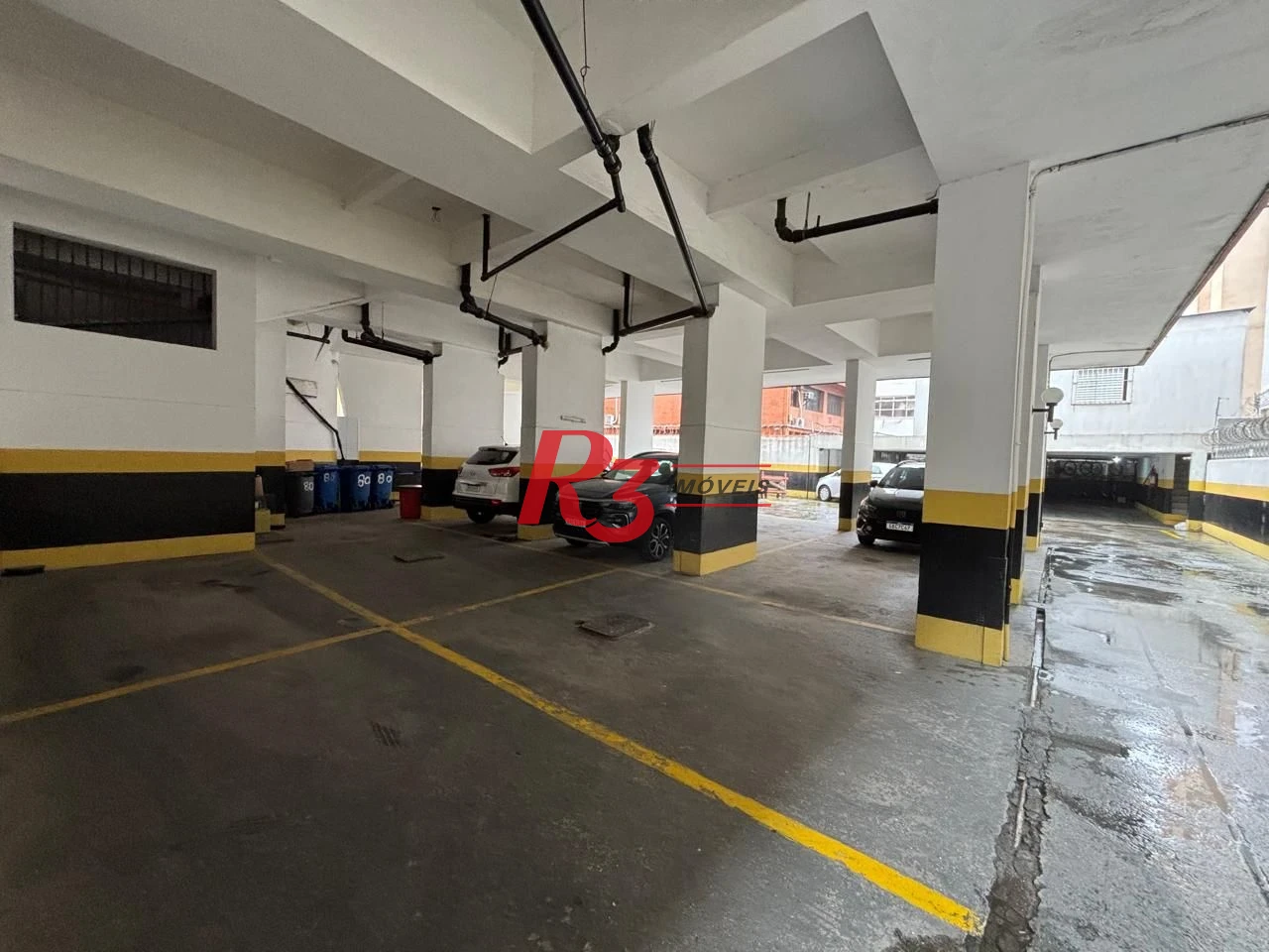Apartamento com 2 dormitórios à venda, 90 m² por R$ 600.000,00 - Gonzaga - Santos/SP