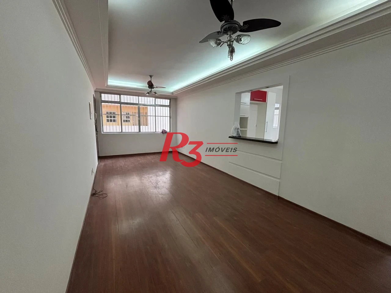 Apartamento com 2 dormitórios à venda, 90 m² por R$ 600.000,00 - Gonzaga - Santos/SP