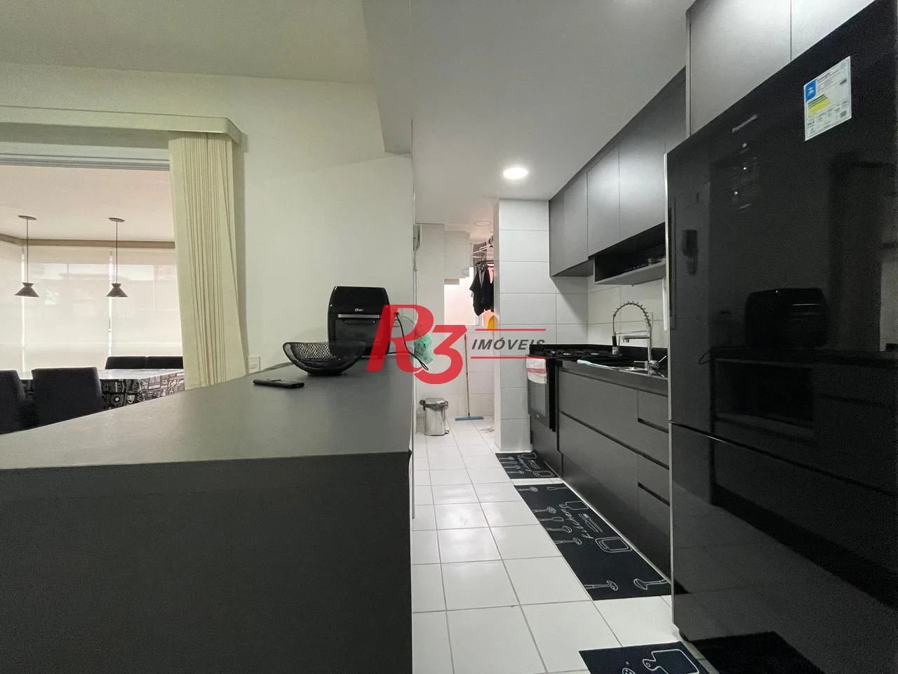 Apartamento com 3 dormitórios à venda, 84 m² por R$ 800.000,00 - Jardim Praiano - Guarujá/SP