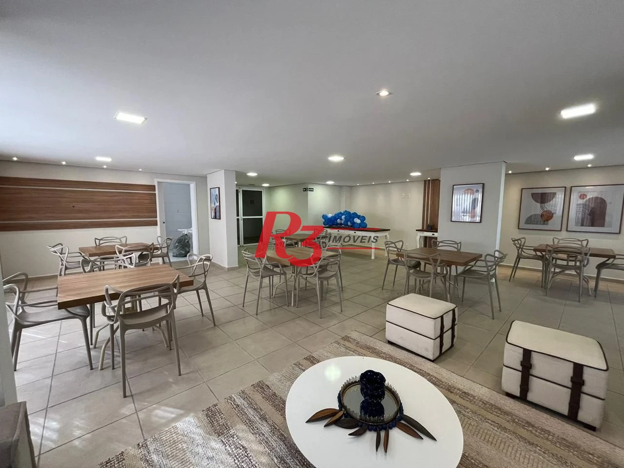 Apartamento com 3 dormitórios à venda, 84 m² por R$ 800.000,00 - Jardim Praiano - Guarujá/SP