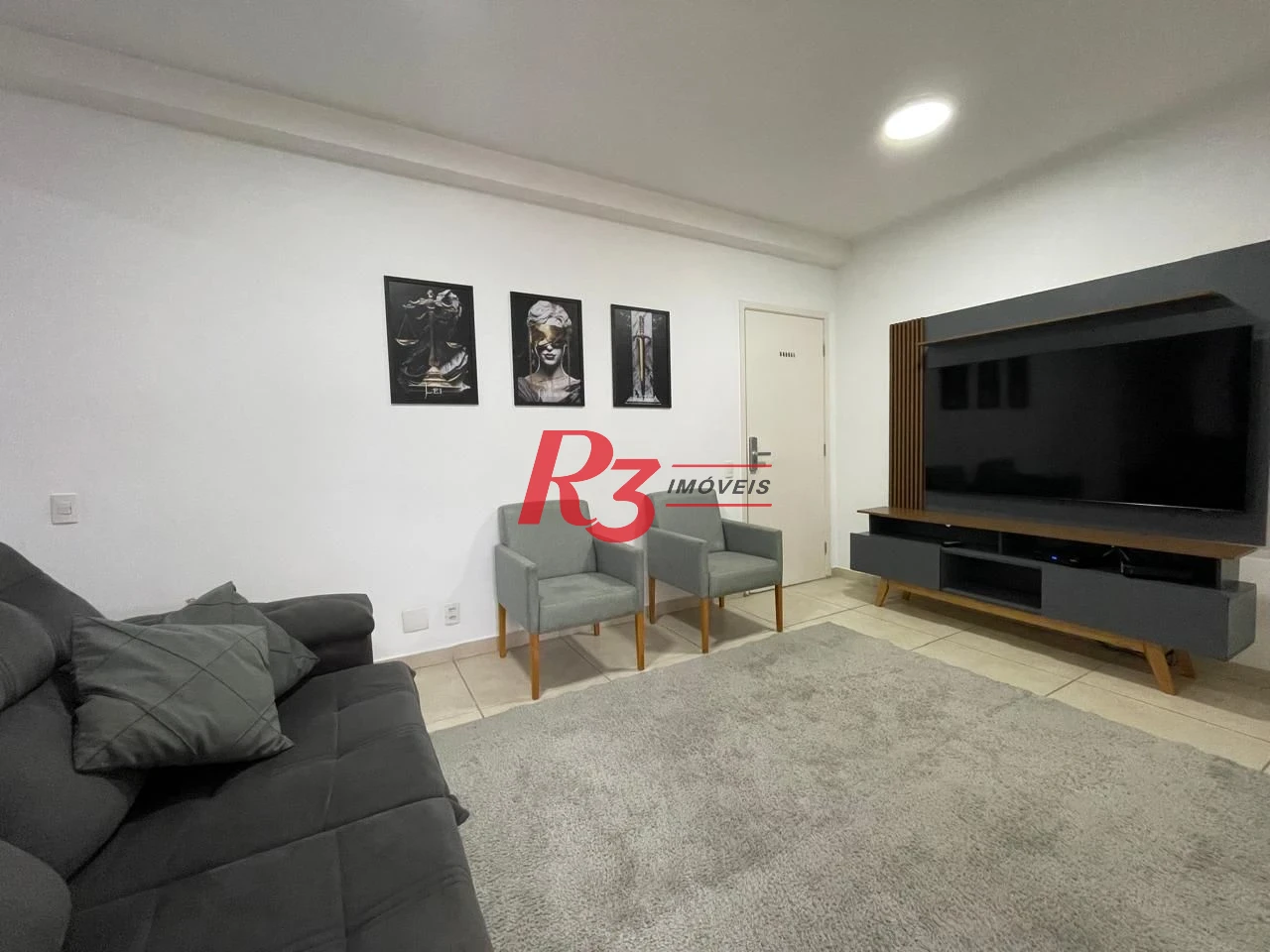 Apartamento com 3 dormitórios à venda, 84 m² por R$ 800.000,00 - Jardim Praiano - Guarujá/SP