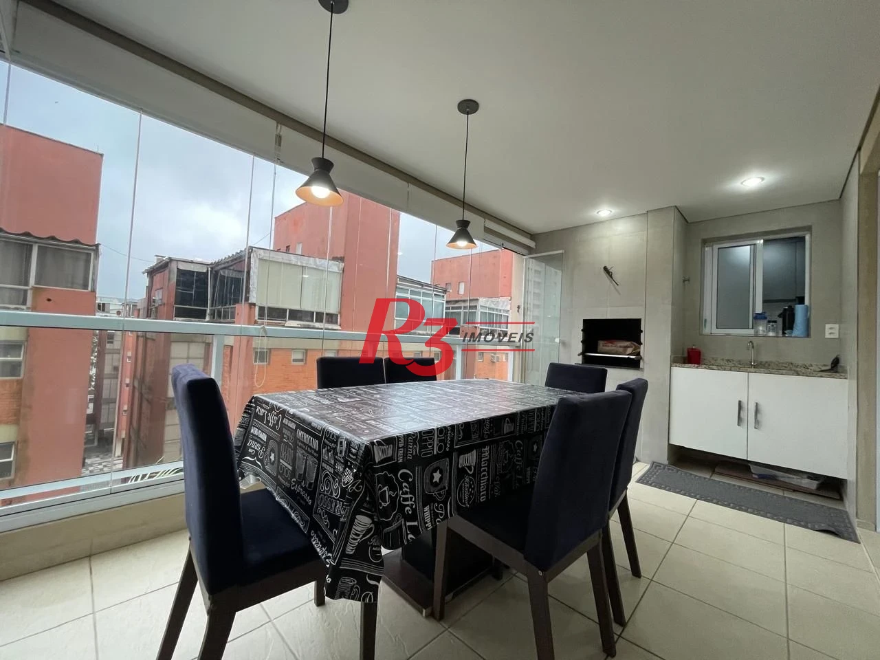 Apartamento com 3 dormitórios à venda, 84 m² por R$ 800.000,00 - Jardim Praiano - Guarujá/SP