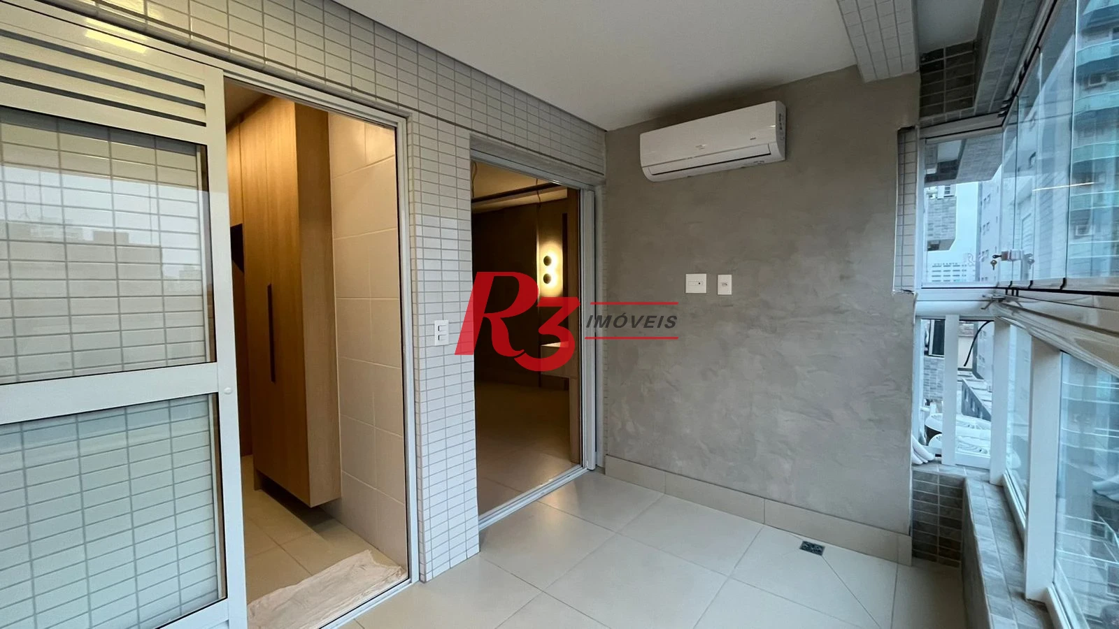 Apartamento com 1 dormitório à venda, 50 m² por R$ 850.000,00 - Boqueirão - Santos/SP