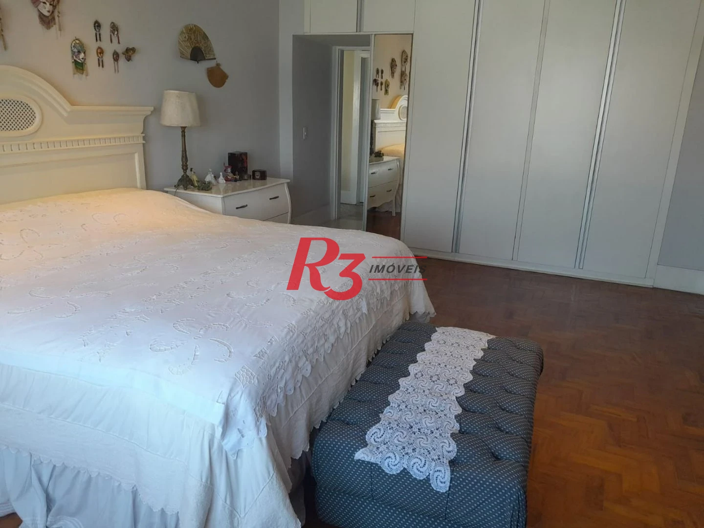 Apartamento com 4 dormitórios à venda, 376 m² por R$ 1.500.000,00 - Praia das Pitangueiras Beira Mar - Guarujá/SP