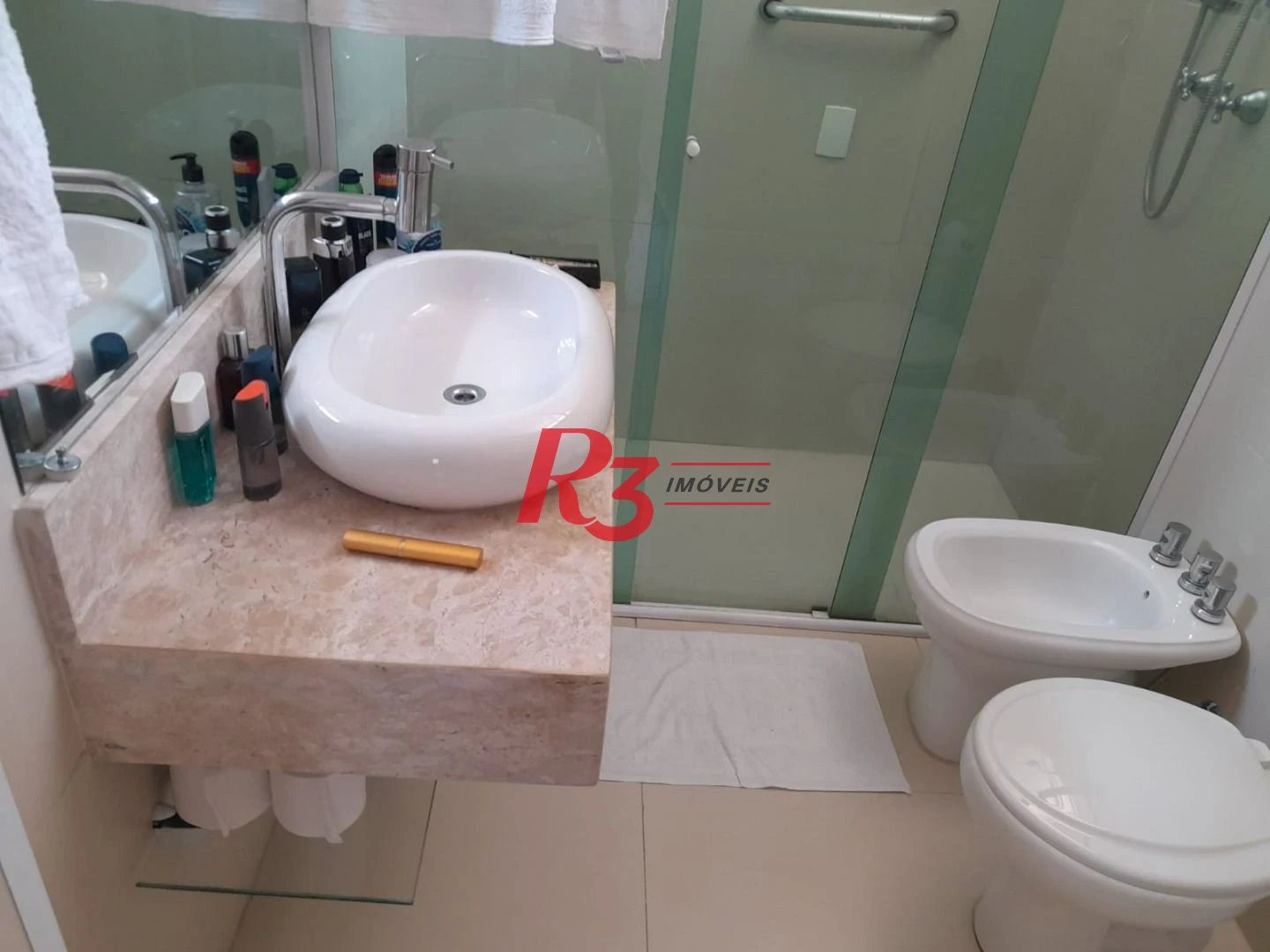 Apartamento com 4 dormitórios à venda, 376 m² por R$ 1.500.000,00 - Praia das Pitangueiras Beira Mar - Guarujá/SP