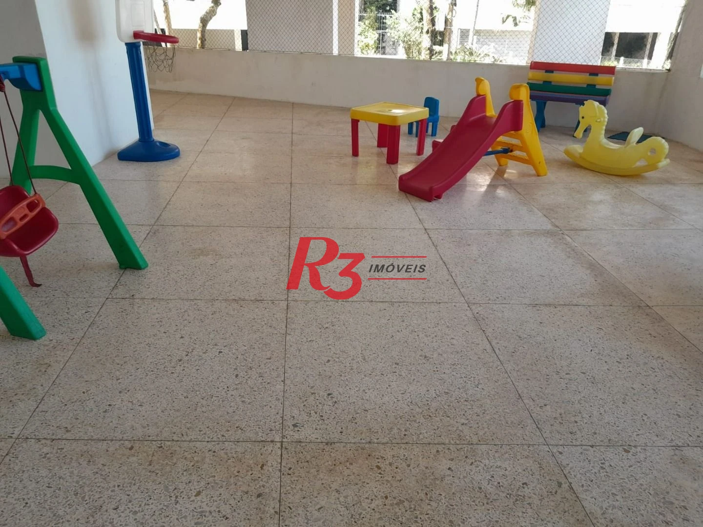 Apartamento com 4 dormitórios à venda, 376 m² por R$ 1.500.000,00 - Praia das Pitangueiras Beira Mar - Guarujá/SP