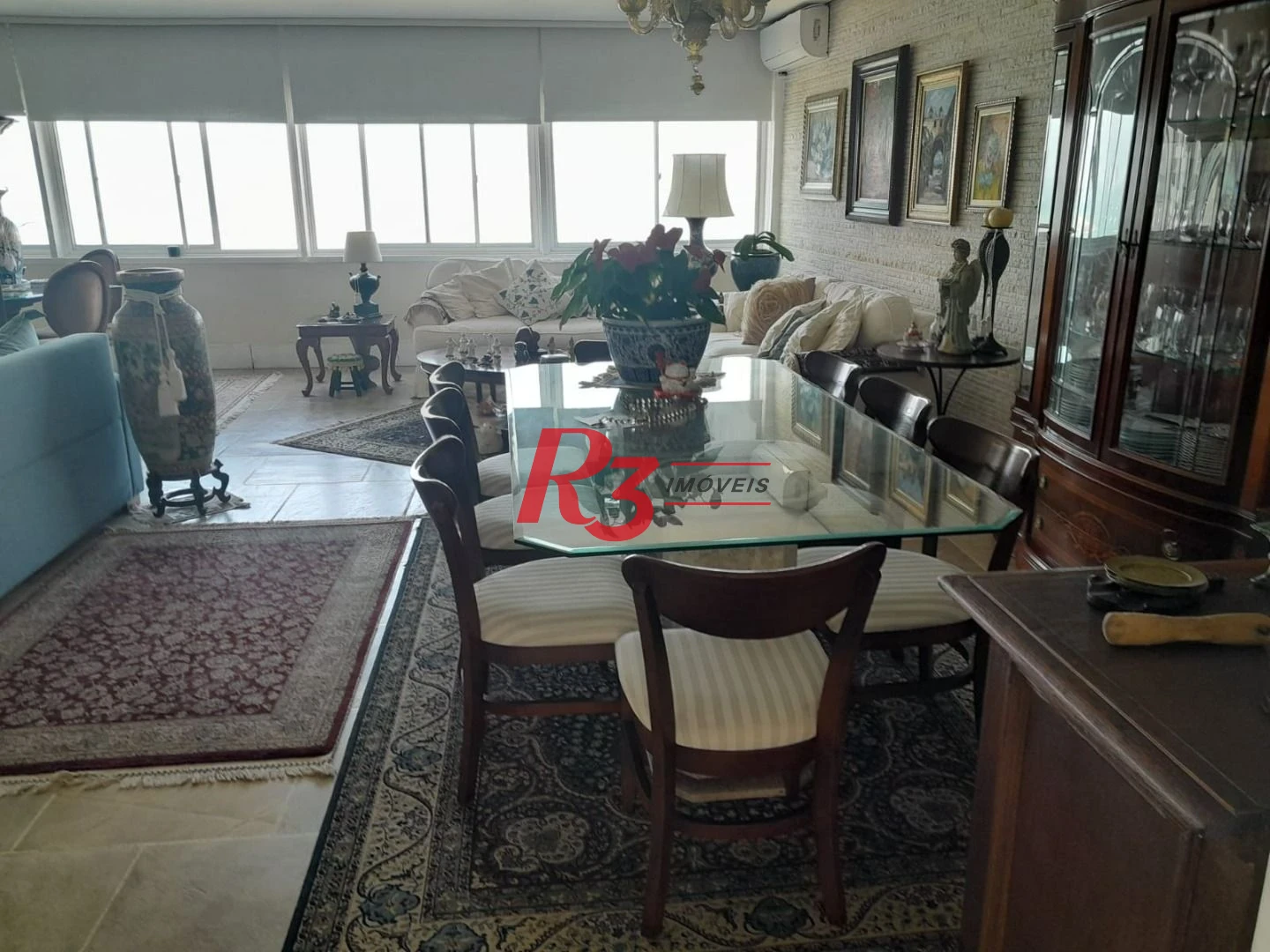 Apartamento com 4 dormitórios à venda, 376 m² por R$ 1.500.000,00 - Praia das Pitangueiras Beira Mar - Guarujá/SP