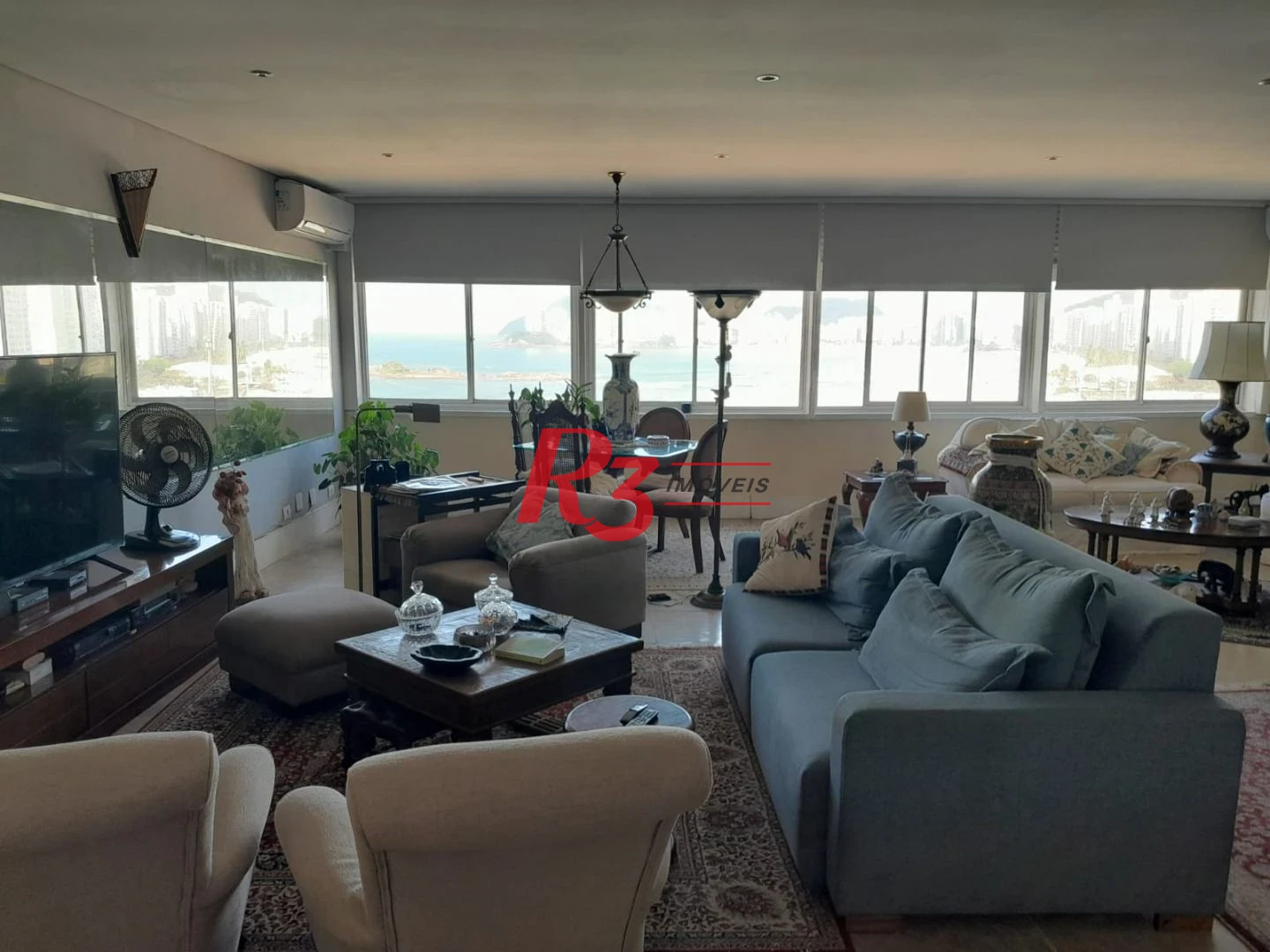Apartamento com 4 dormitórios à venda, 376 m² por R$ 1.500.000,00 - Praia das Pitangueiras Beira Mar - Guarujá/SP