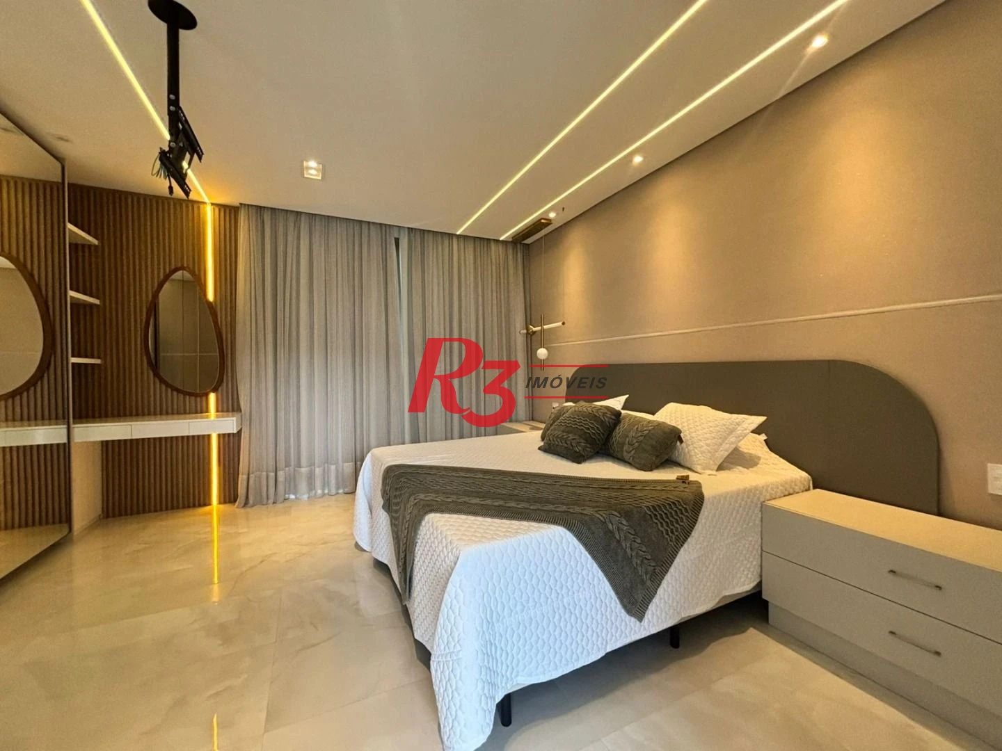Casa à venda, 900 m² por R$ 21.990.000,00 - Acapulco - Guarujá/SP