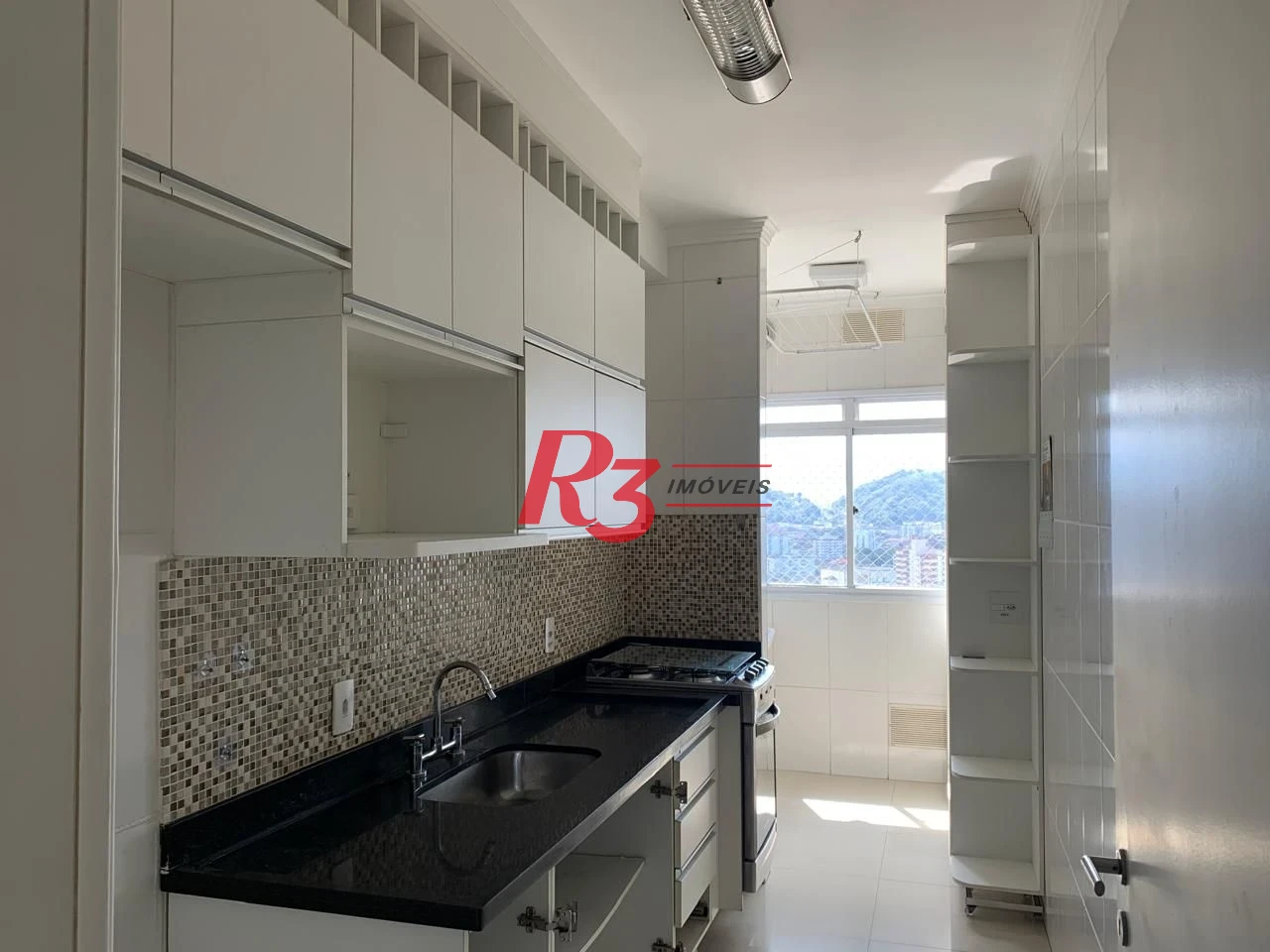 Apartamento com 3 dormitórios para alugar, 84 m² por R$ 5.590,00/mês - Marapé - Santos/SP