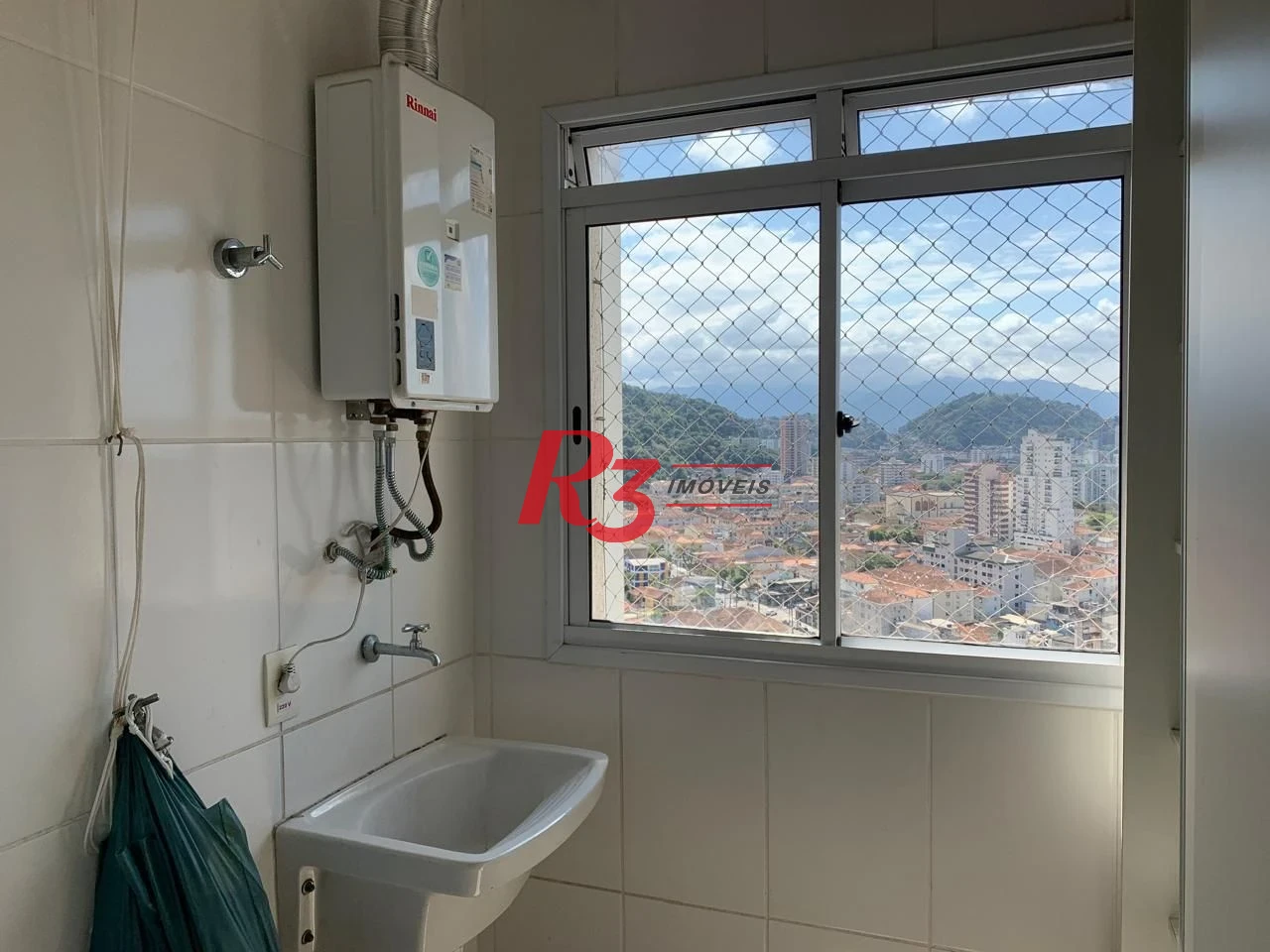 Apartamento com 3 dormitórios para alugar, 84 m² por R$ 5.590,00/mês - Marapé - Santos/SP