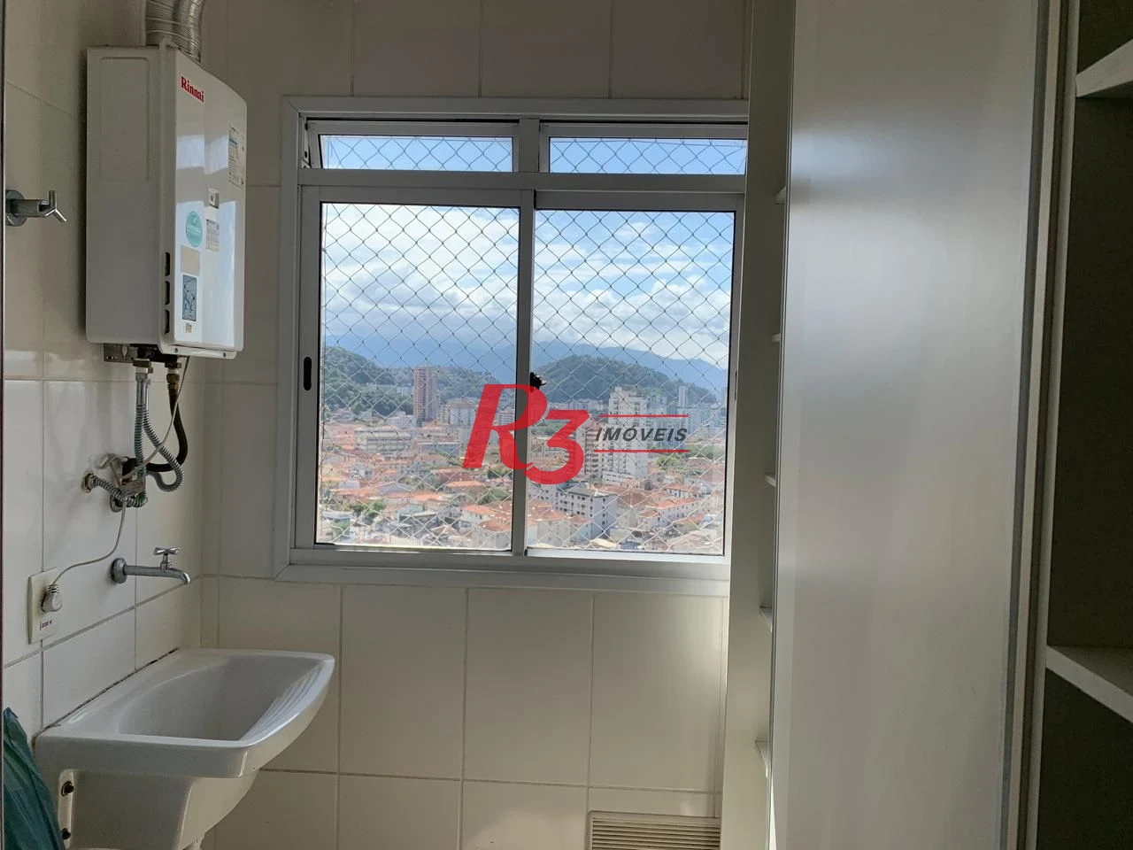 Apartamento com 3 dormitórios para alugar, 84 m² por R$ 5.590,00/mês - Marapé - Santos/SP