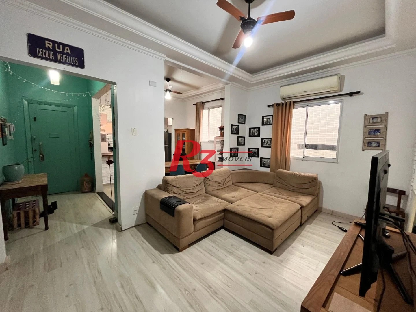 Apartamento com 2 dormitórios à venda, 87 m² por R$ 440.000,00 - Gonzaga - Santos/SP