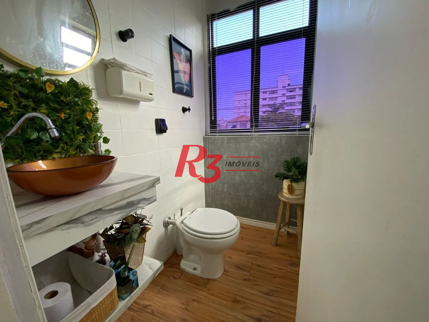 Sala à venda, 49 m² por R$ 300.000,00 - Macuco - Santos/SP