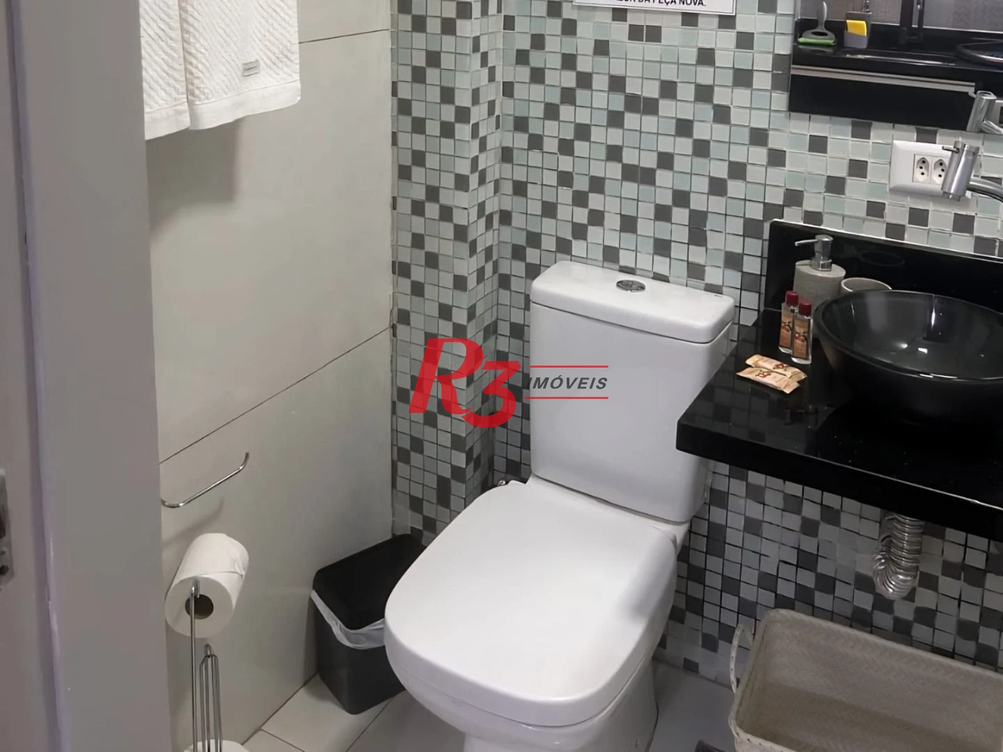 Kitnet com 1 dormitório à venda, 28 m² por R$ 375.000,00 - José Menino - Santos/SP