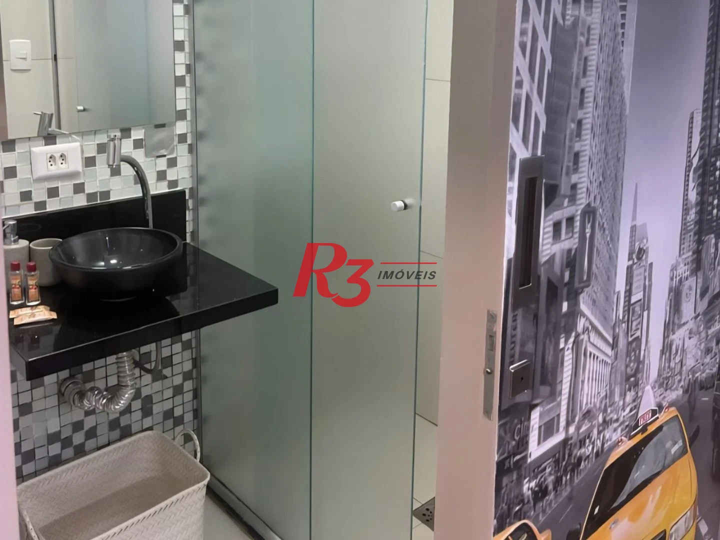 Kitnet com 1 dormitório à venda, 28 m² por R$ 375.000,00 - José Menino - Santos/SP