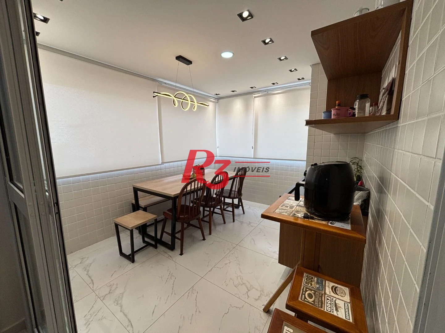 Apartamento com 3 dormitórios à venda, 81 m² por R$ 1.170.000,00 - Boqueirão - Santos/SP