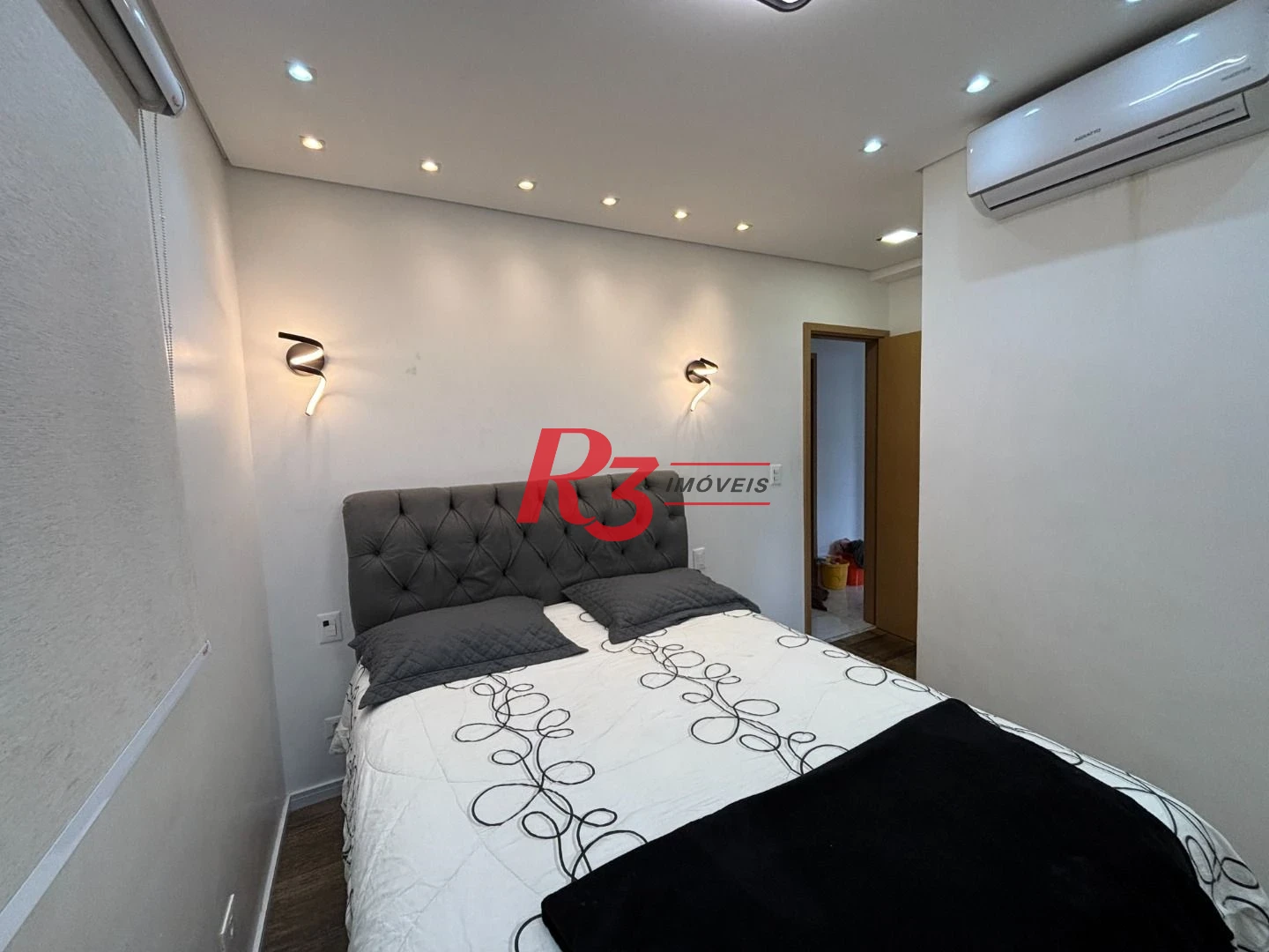 Apartamento com 3 dormitórios à venda, 81 m² por R$ 1.170.000,00 - Boqueirão - Santos/SP