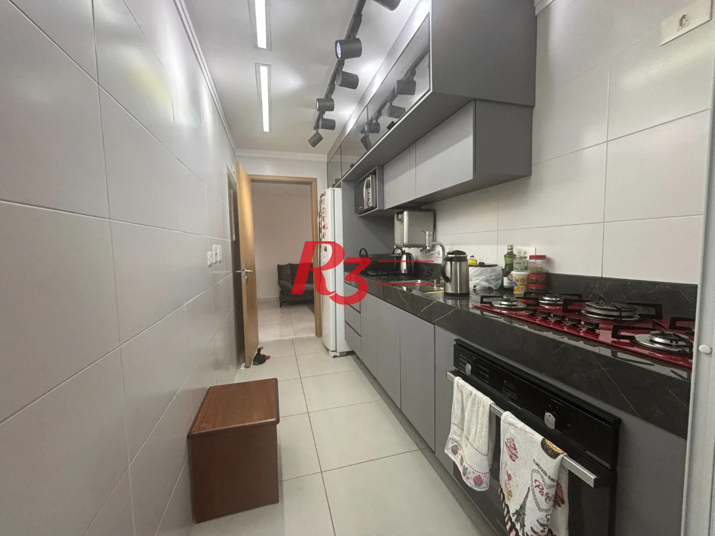 Apartamento com 3 dormitórios à venda, 81 m² por R$ 1.170.000,00 - Boqueirão - Santos/SP