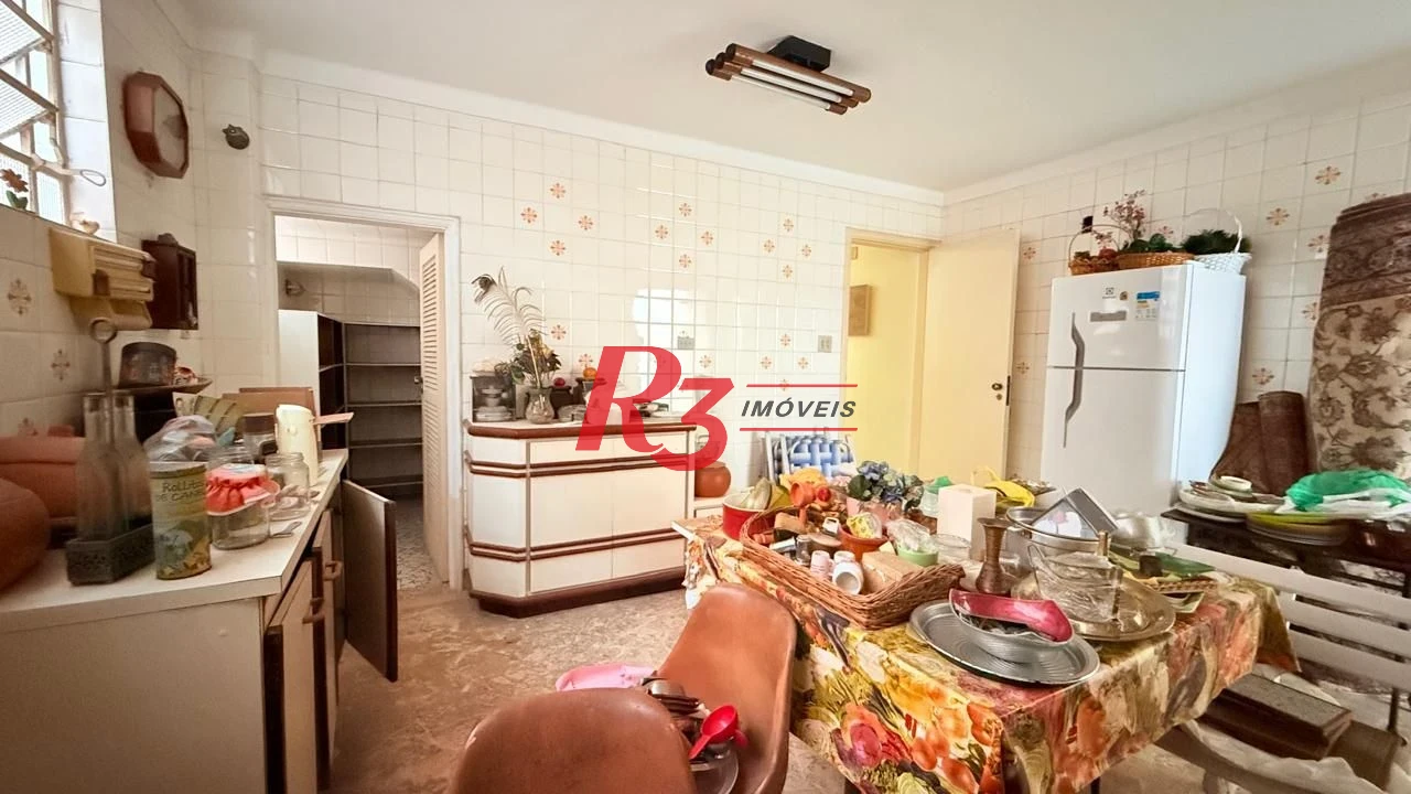 Casa com 3 dormitórios à venda, 176 m² por R$ 1.600.000,00 - Ponta da Praia - Santos/SP