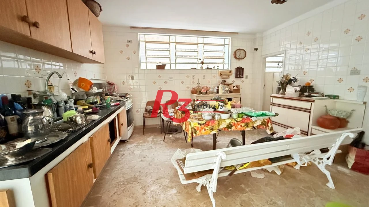 Casa com 3 dormitórios à venda, 176 m² por R$ 1.600.000,00 - Ponta da Praia - Santos/SP