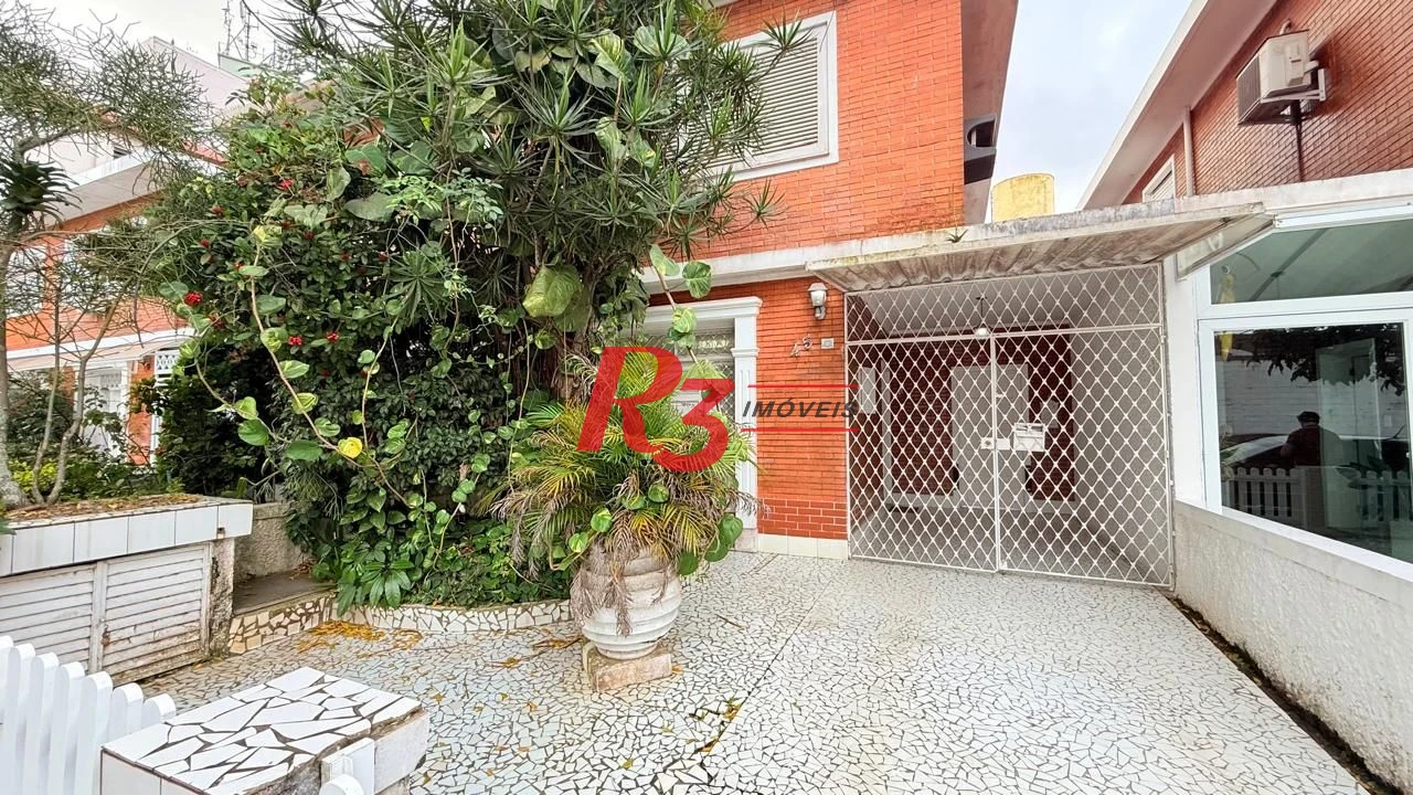 Casa com 3 dormitórios à venda, 176 m² por R$ 1.600.000,00 - Ponta da Praia - Santos/SP