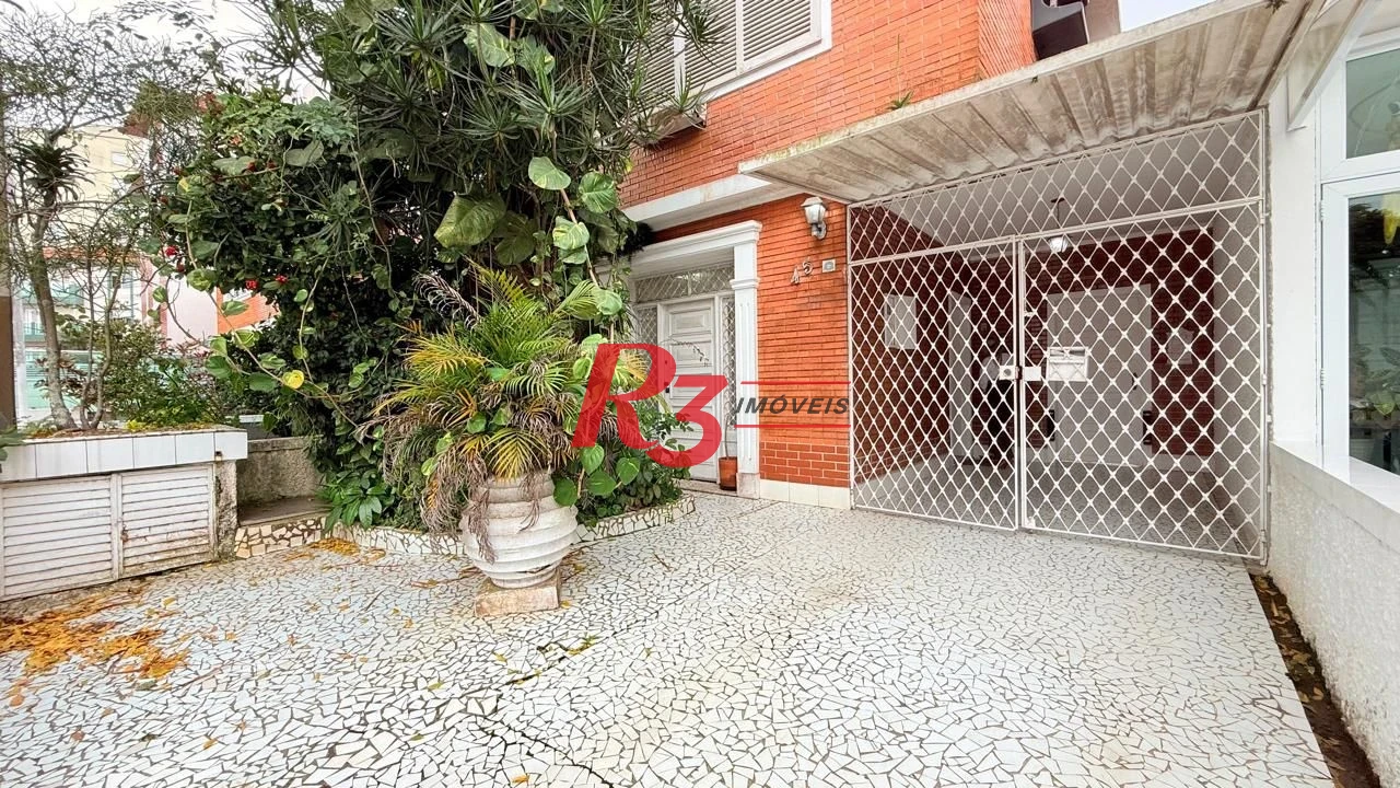Casa com 3 dormitórios à venda, 176 m² por R$ 1.600.000,00 - Ponta da Praia - Santos/SP
