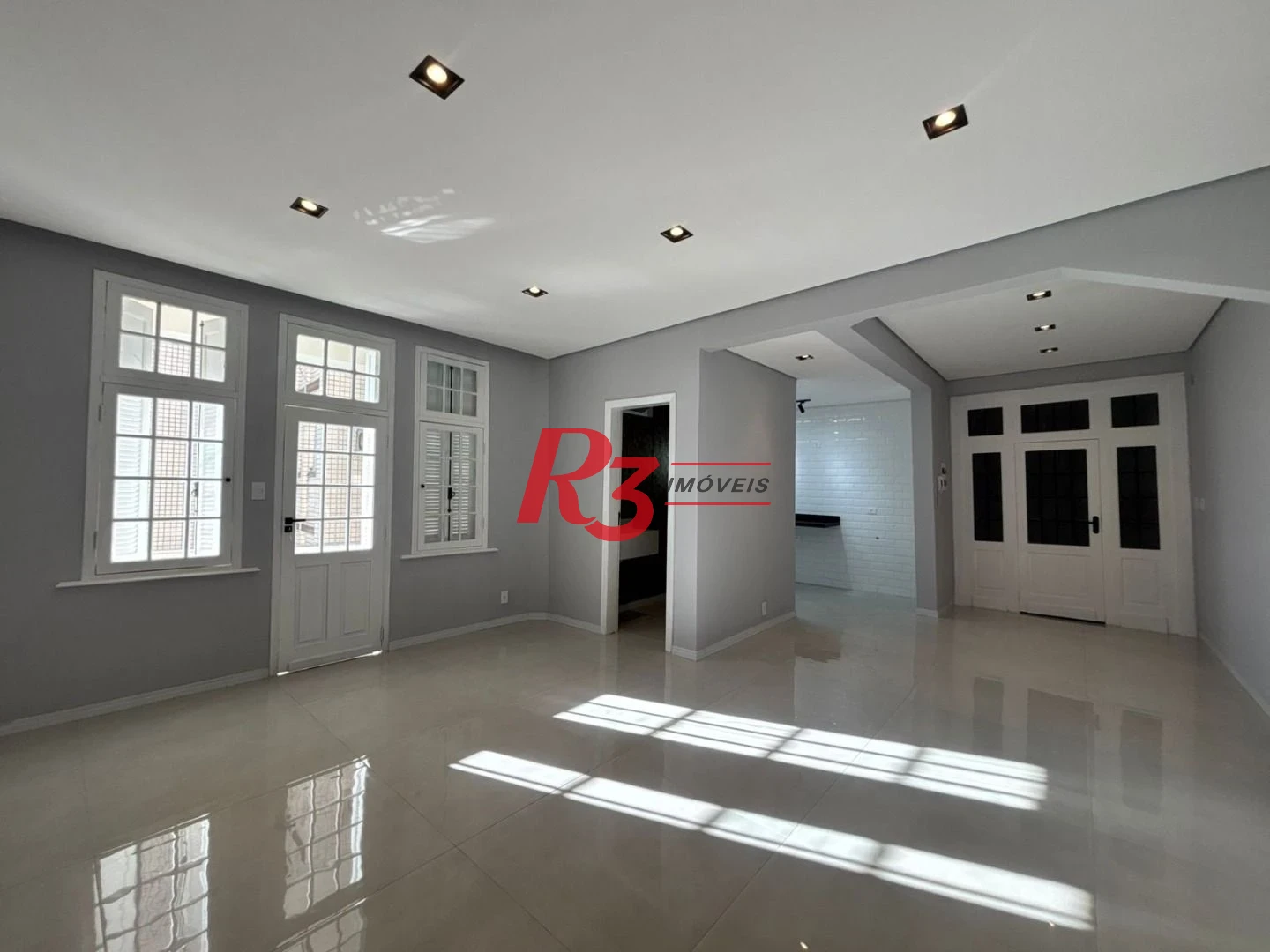 Apartamento à venda, 83 m² por R$ 780.000,00 - Gonzaga - Santos/SP