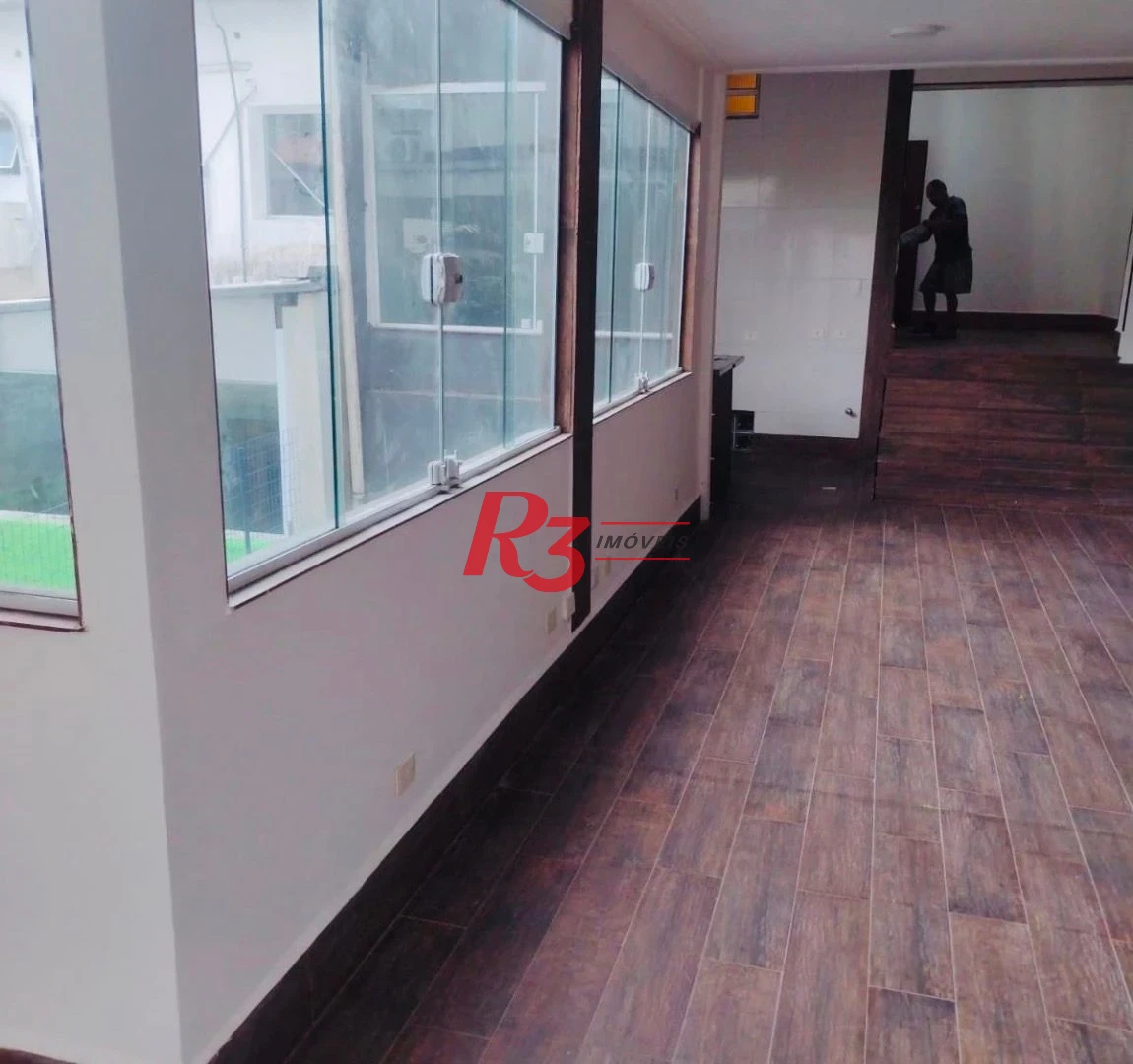 Sobrado com 2 dormitórios à venda, 240 m² por R$ 1.910.000,00 - Gonzaga - Santos/SP