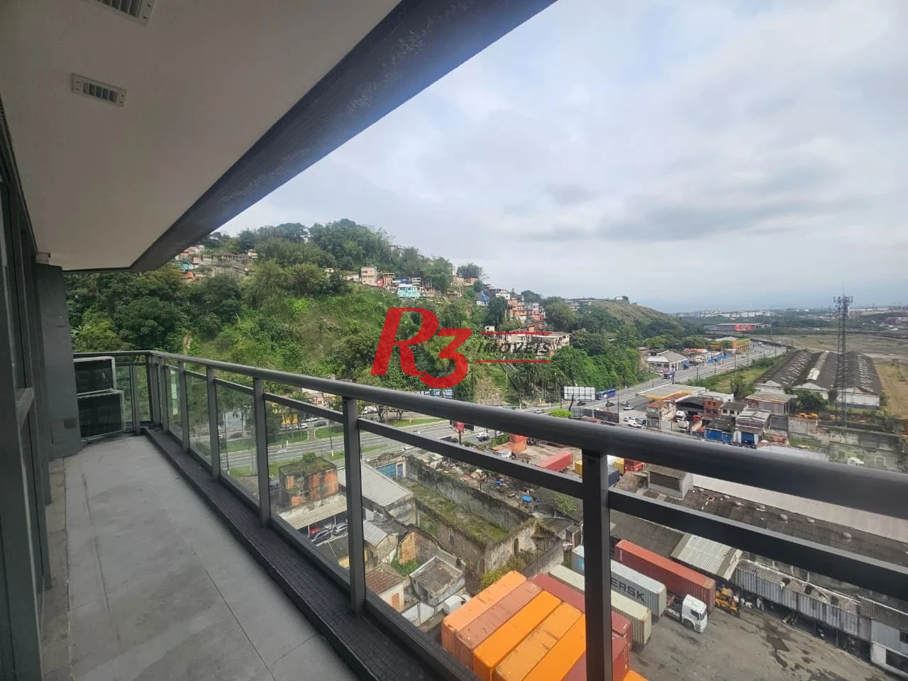 Sala para alugar, 77 m² por R$ 3.300,00/mês - Valongo - Santos/SP