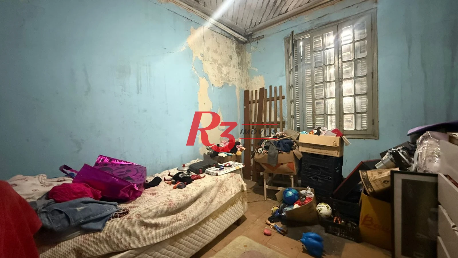 Sobrado à venda, 192 m² por R$ 650.000,00 - Vila Nova - Santos/SP