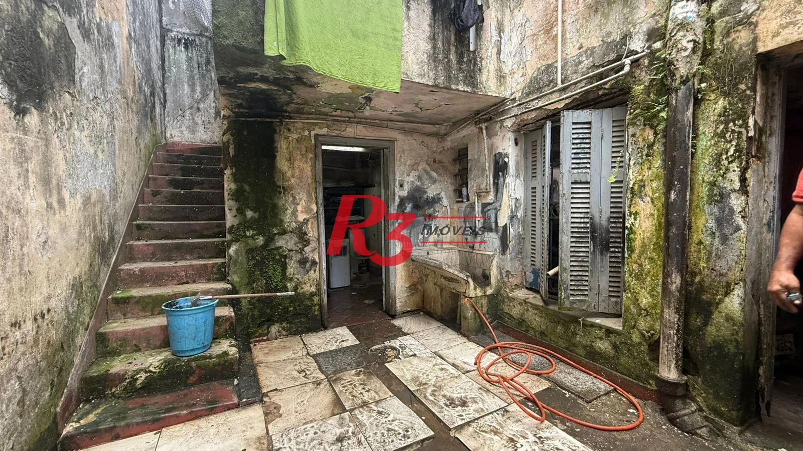 Sobrado à venda, 192 m² por R$ 650.000,00 - Vila Nova - Santos/SP